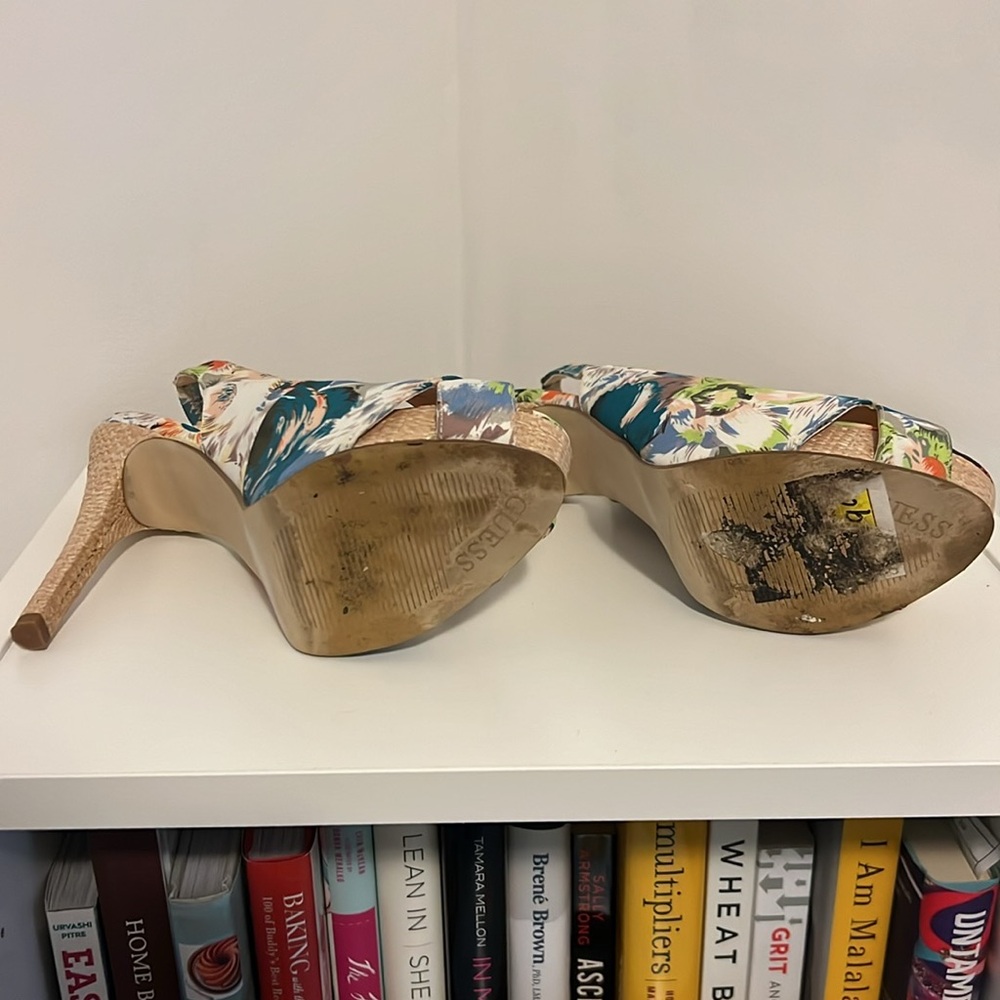 Guess platform Pump - Picture 5 of 5